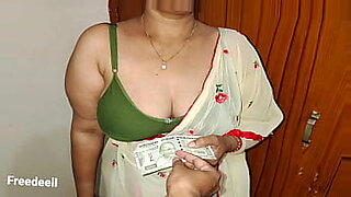 Pakistani mom fuck her son first time